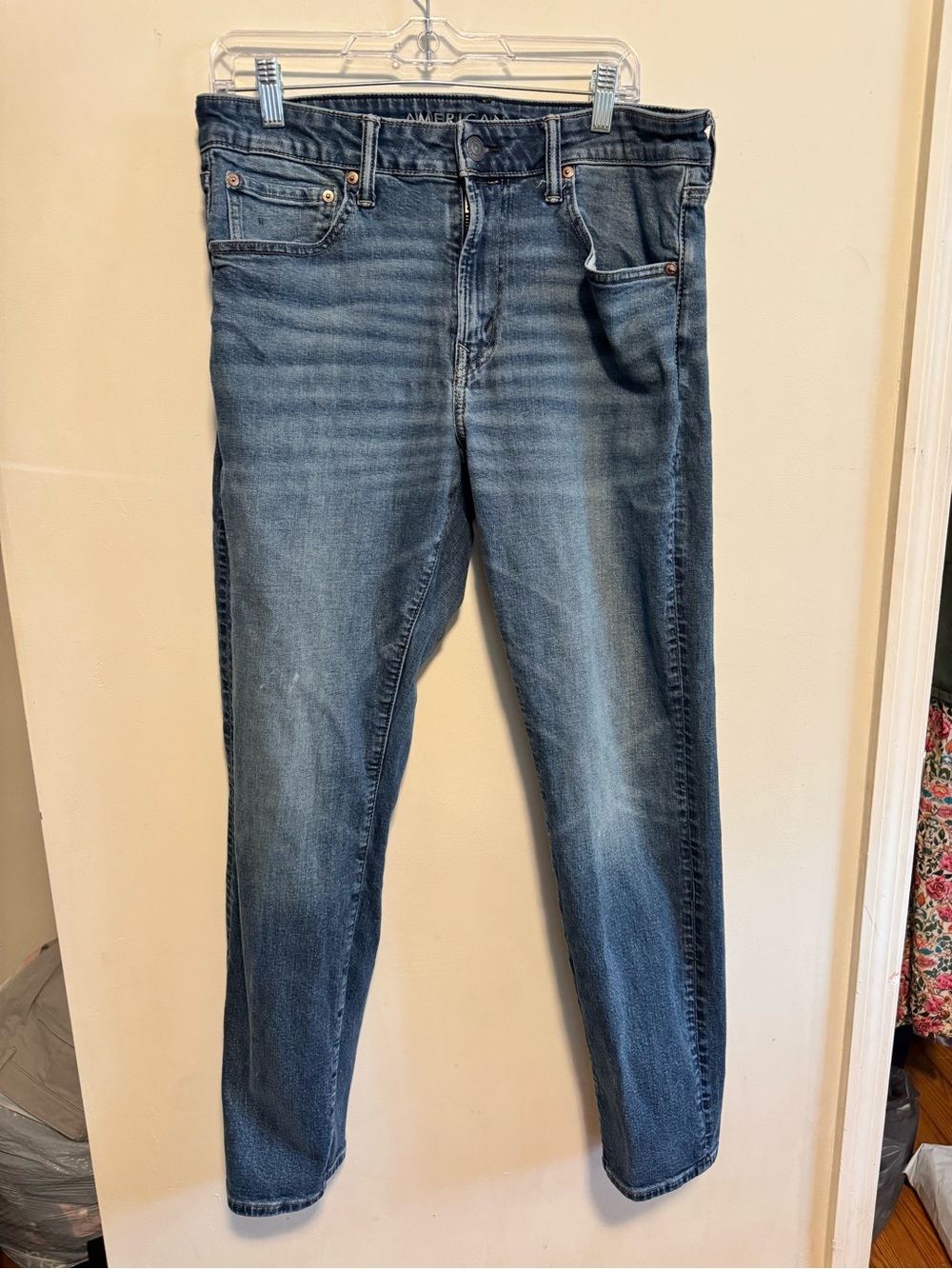 American Eagle Outfitters Men’s Athletic Fit Blue Jeans